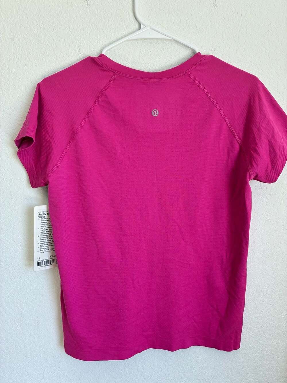 Lululemon Swiftly Tech SS 2.0 *Race Silverescent Size 10 Sonic Pink SNCP 01400